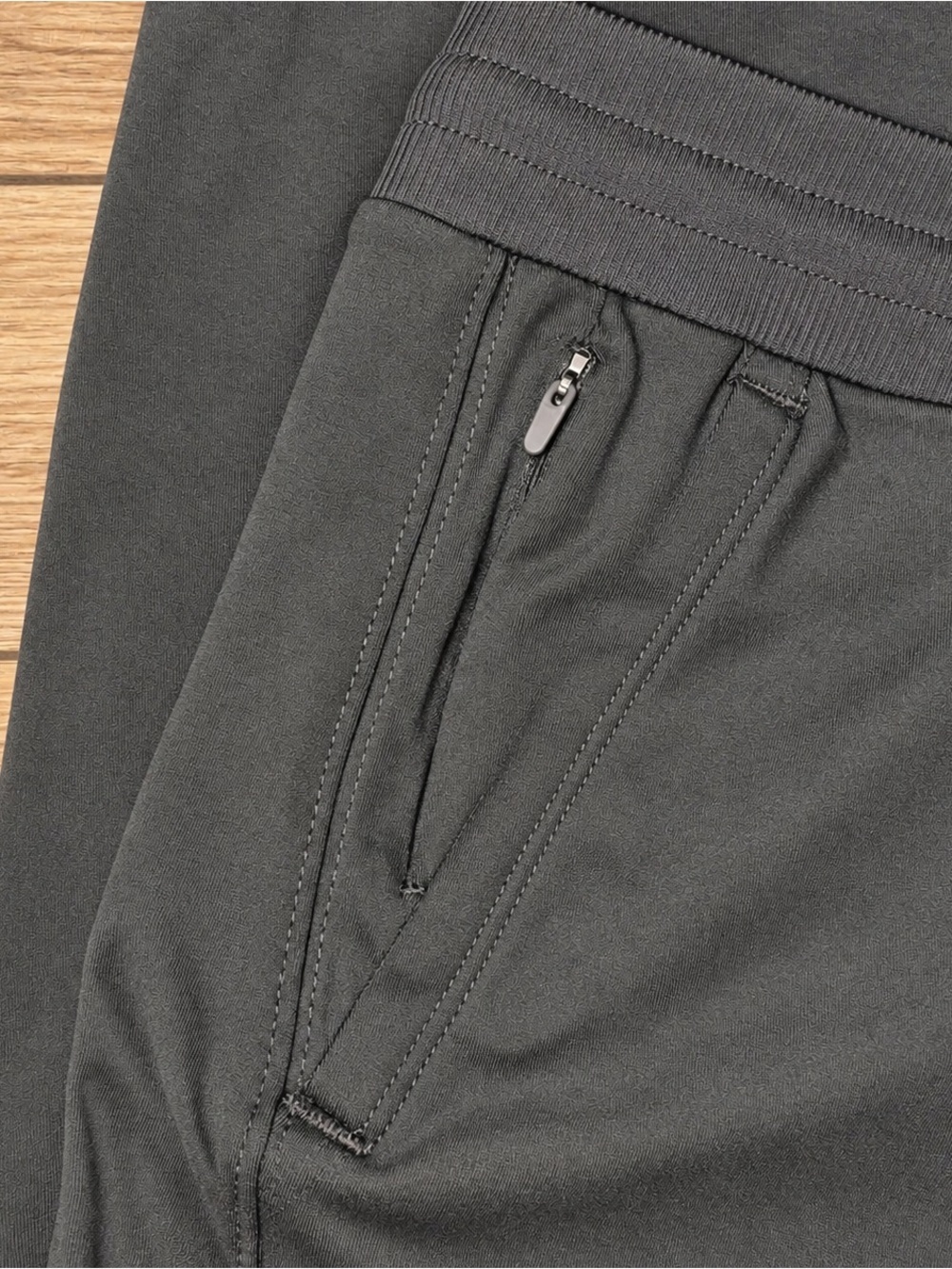 Zella Live In Pocket Joggers Women’s Medium in Grey Forged - Picture 5 of 5
